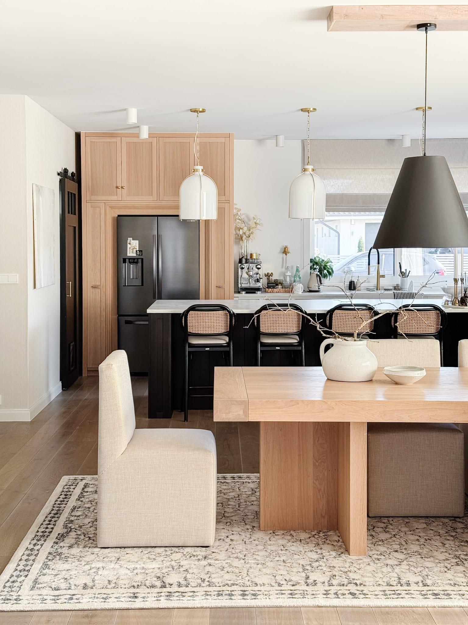 3rd image of CLASSIC GREY