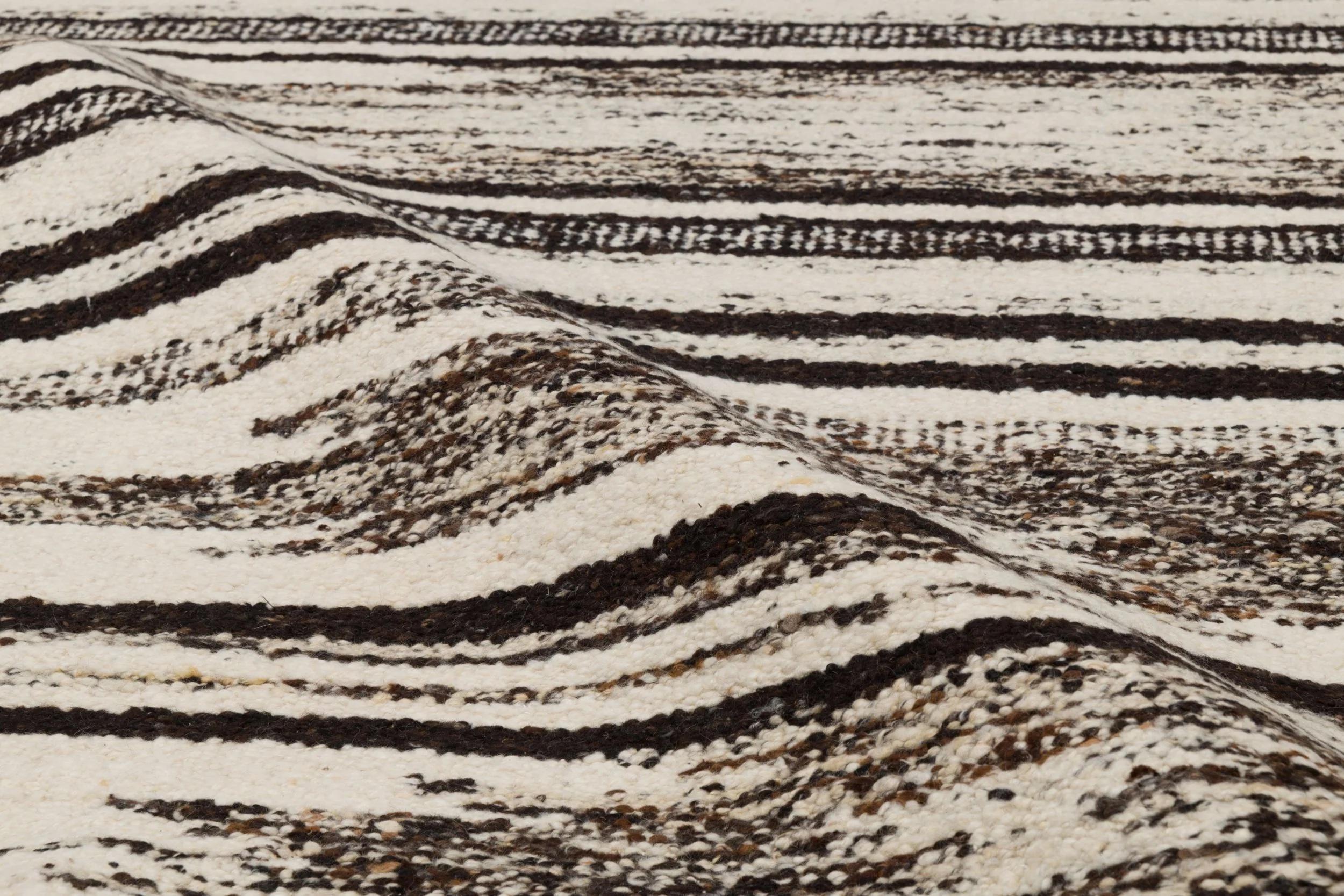 2nd image of CAVAN IVORY BLACK