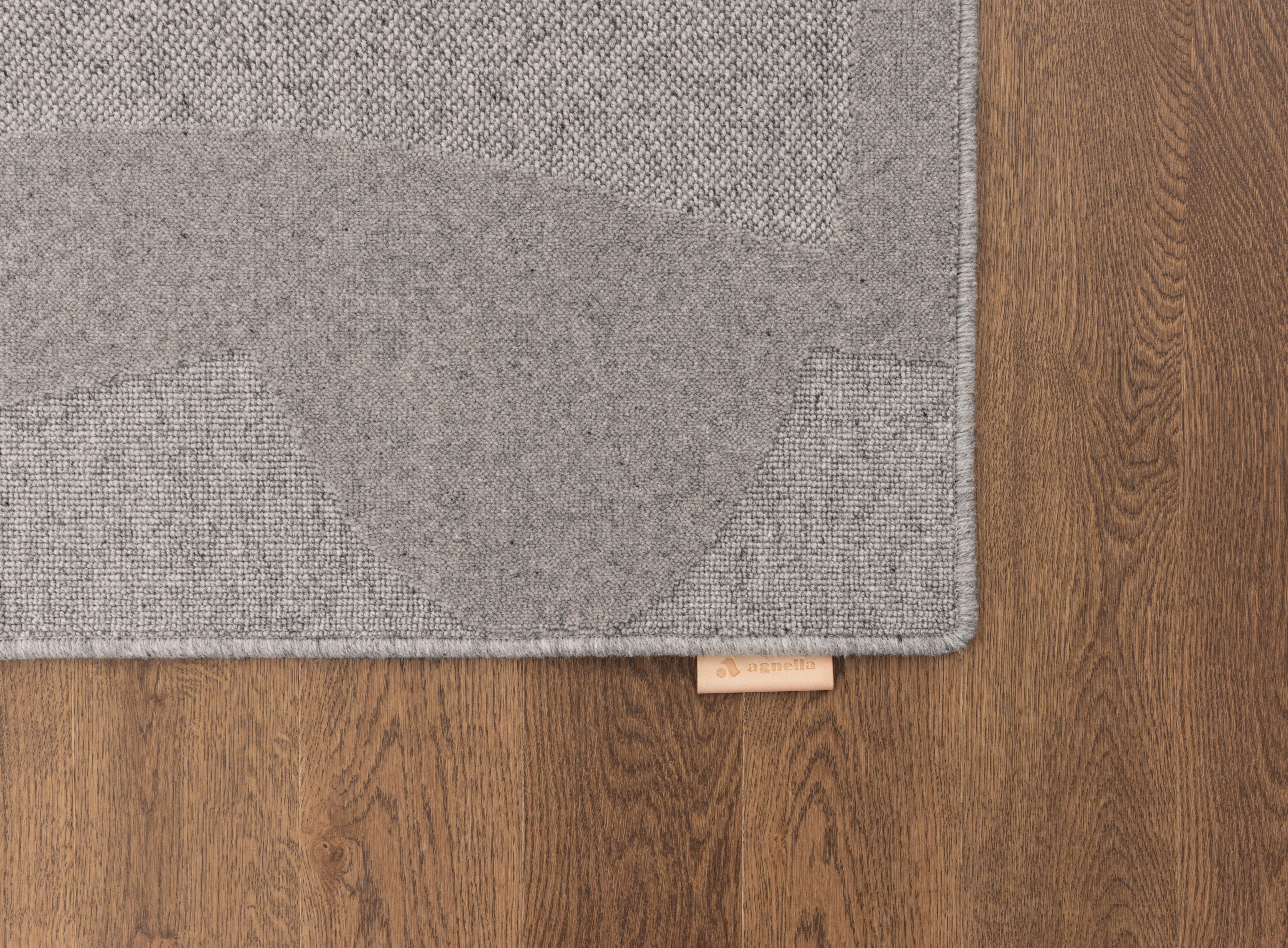 3rd image of BOTANICA GREY