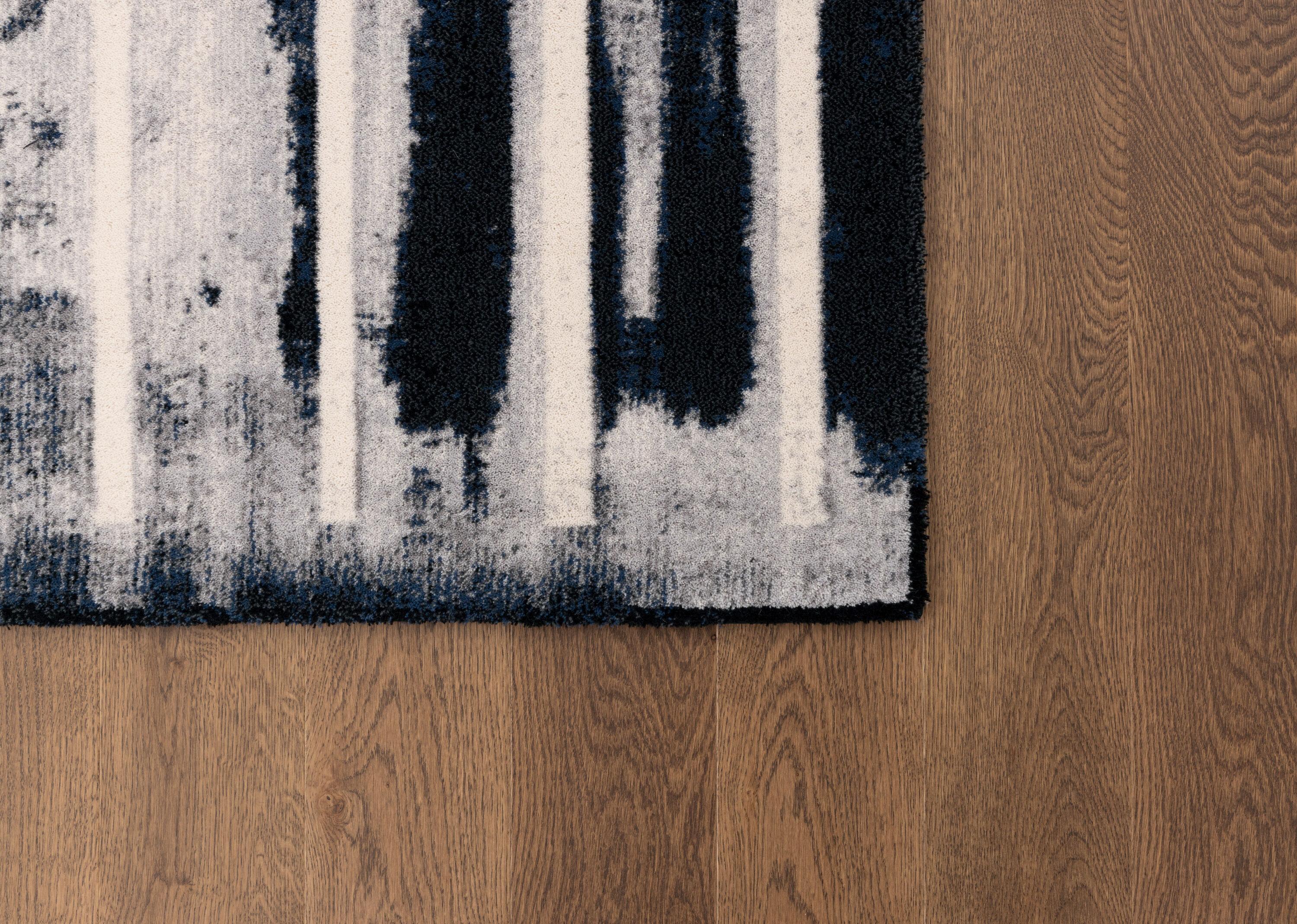 2nd image of VISIBLE BLACK