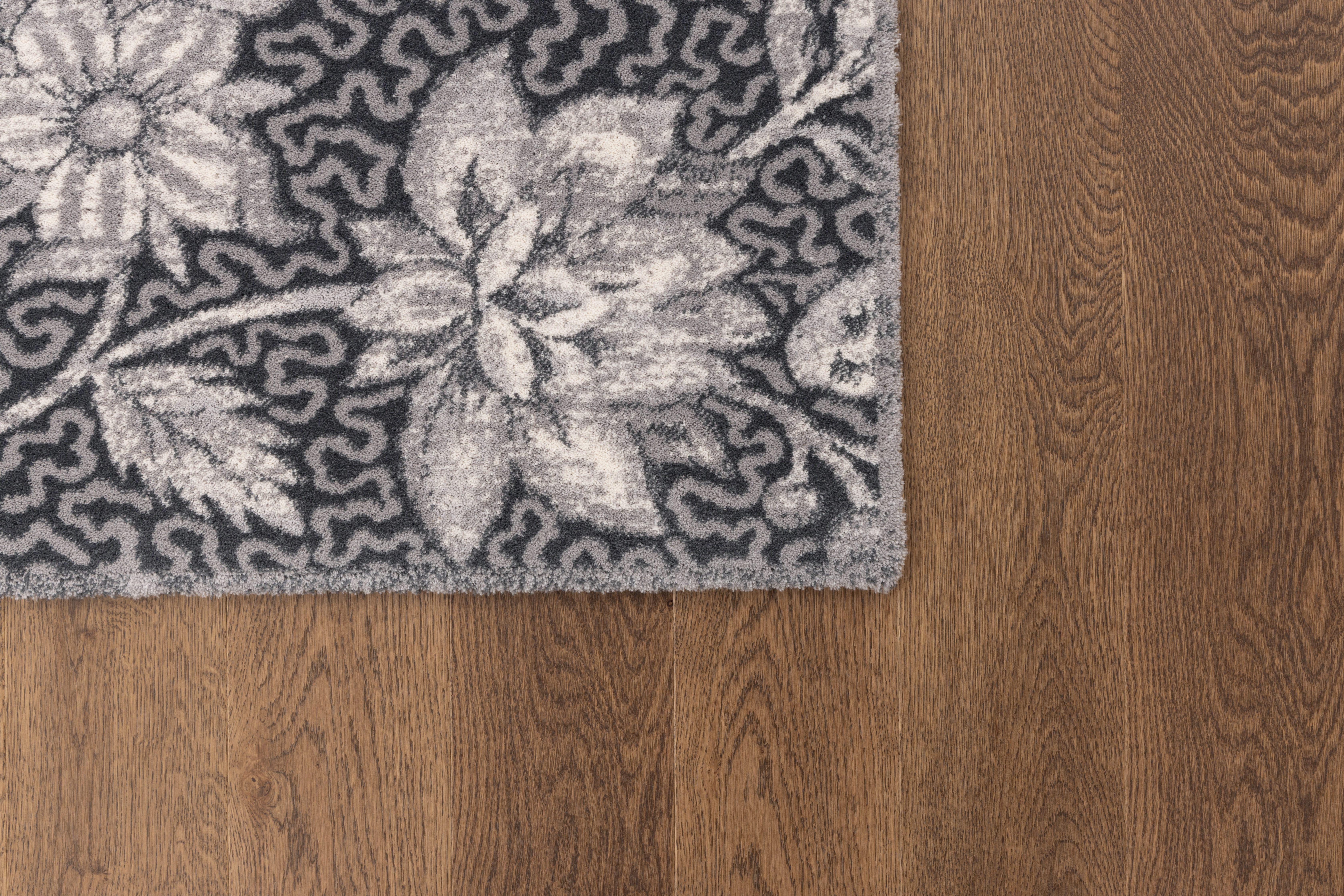 2nd image of VERSAILLE GRAPHITE