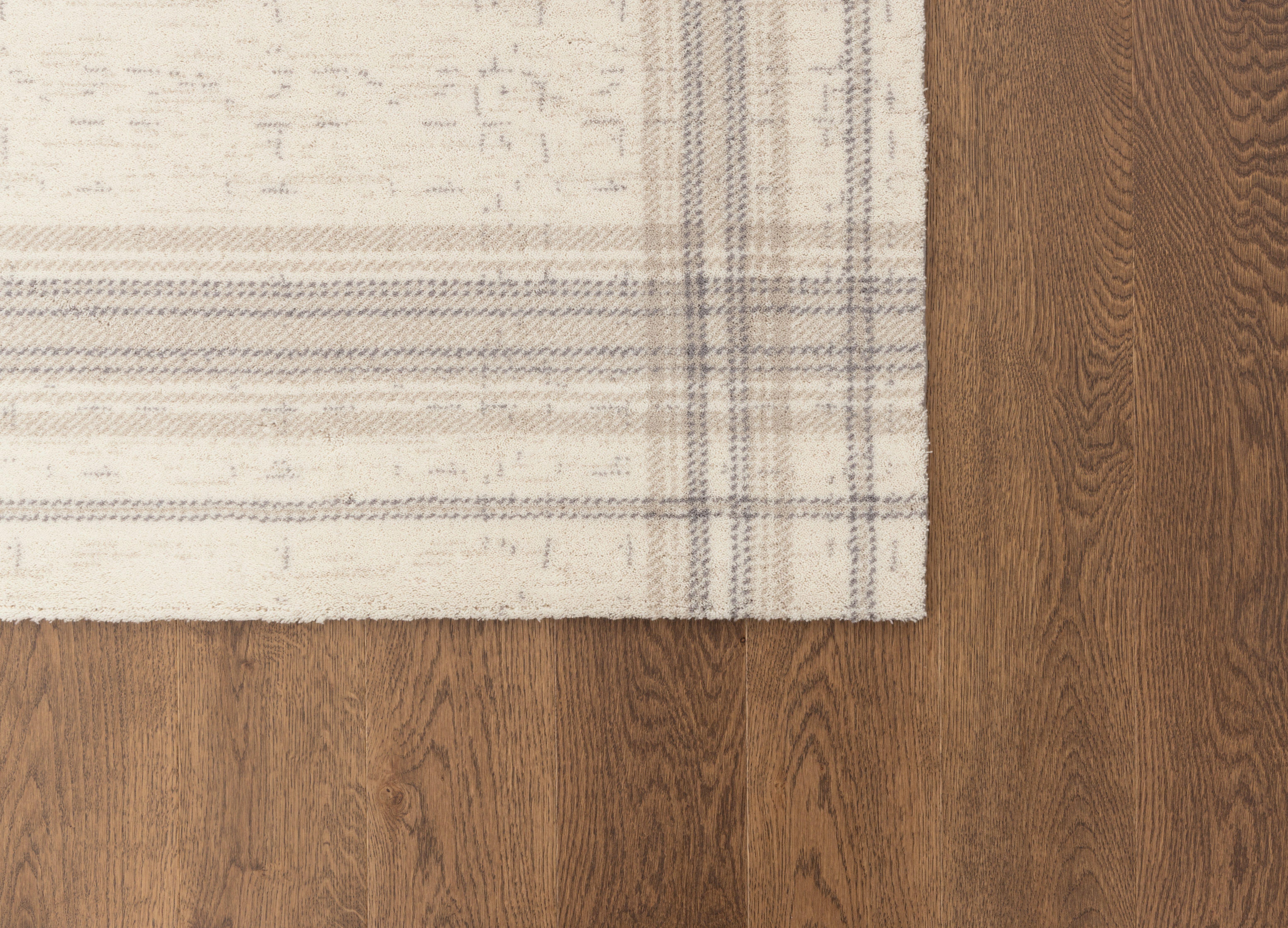 3rd image of LAMBERTO WHITE