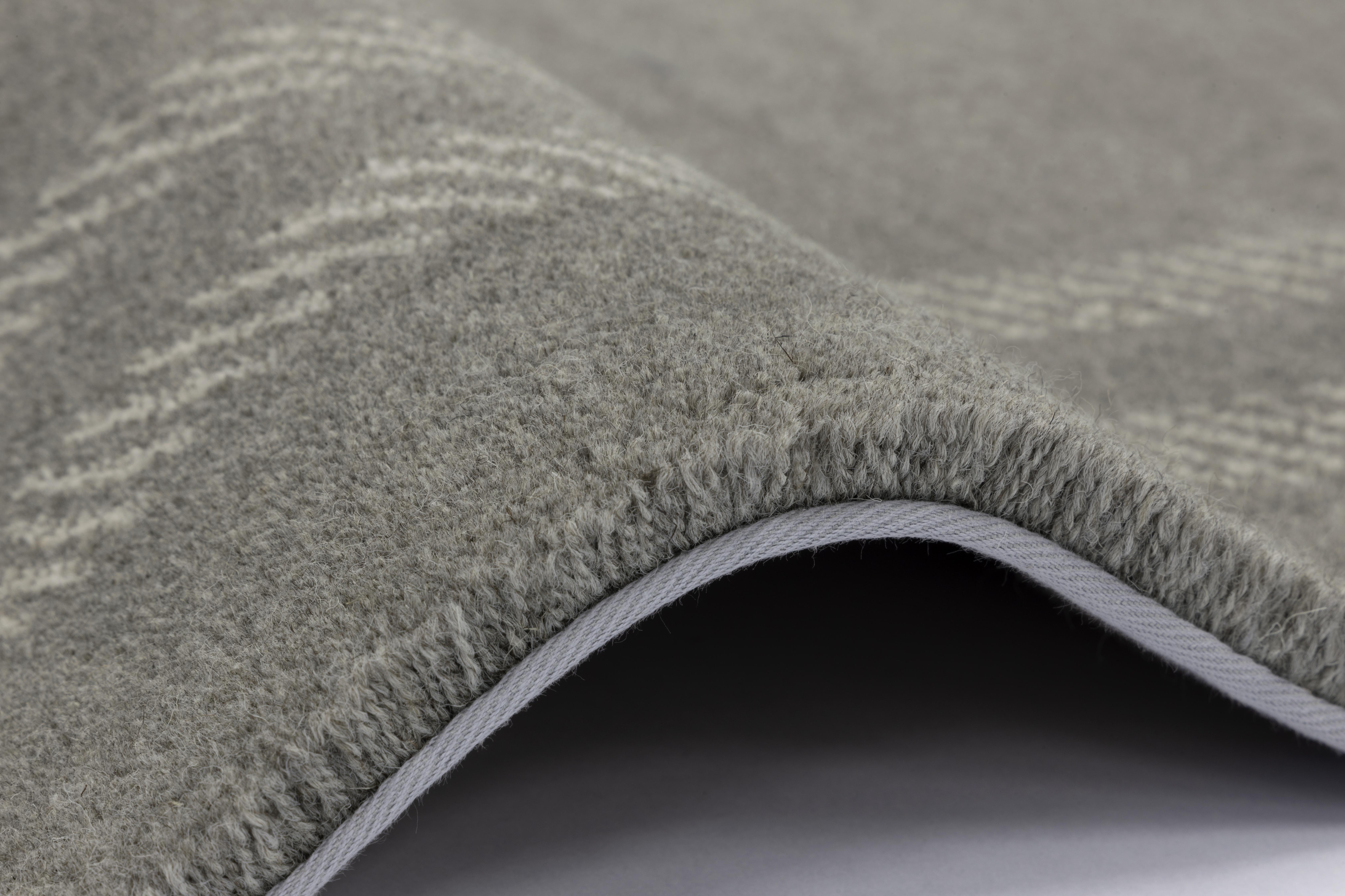 2nd image of GRID RIM ANTHRACITE