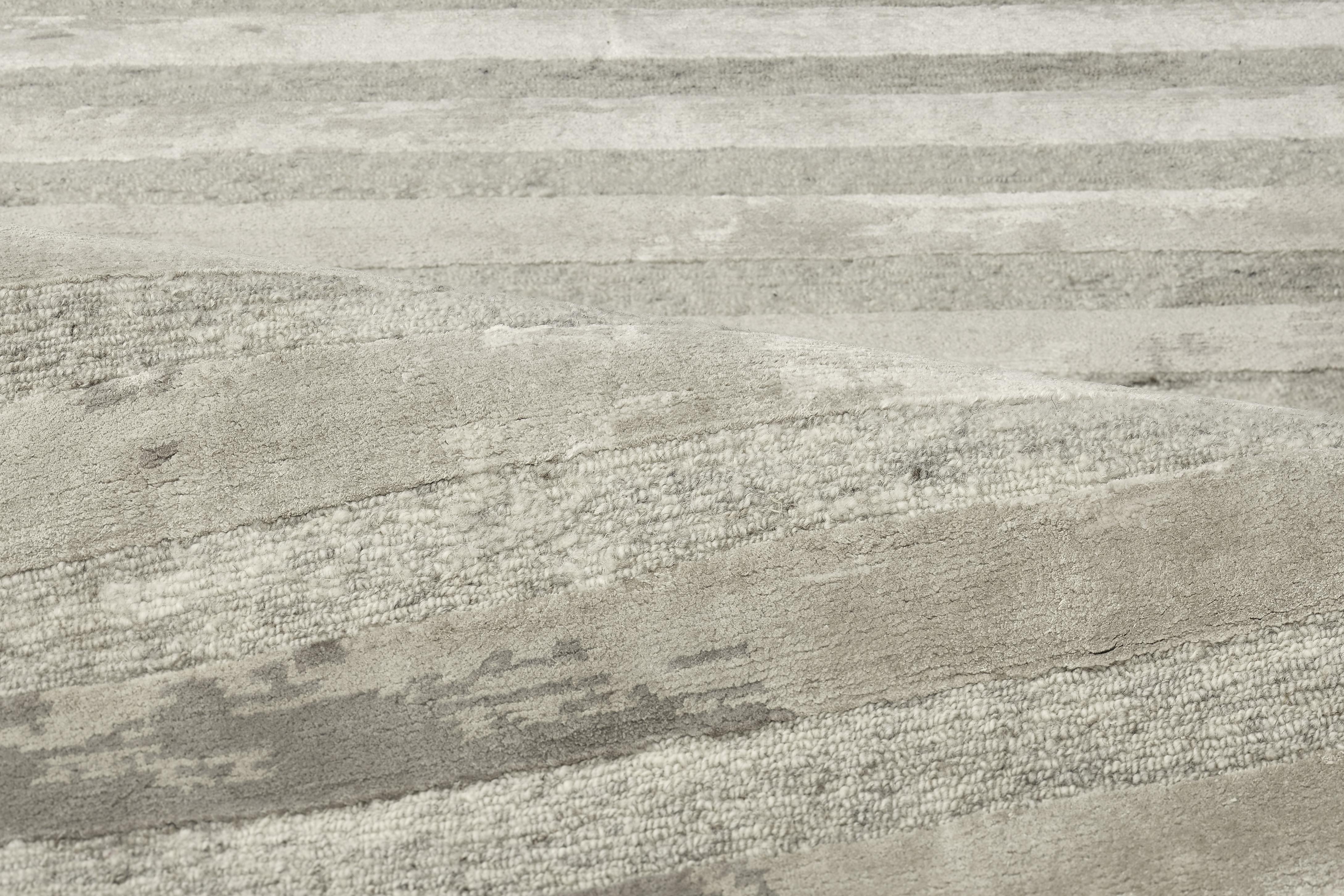 3rd image of REMY SAND