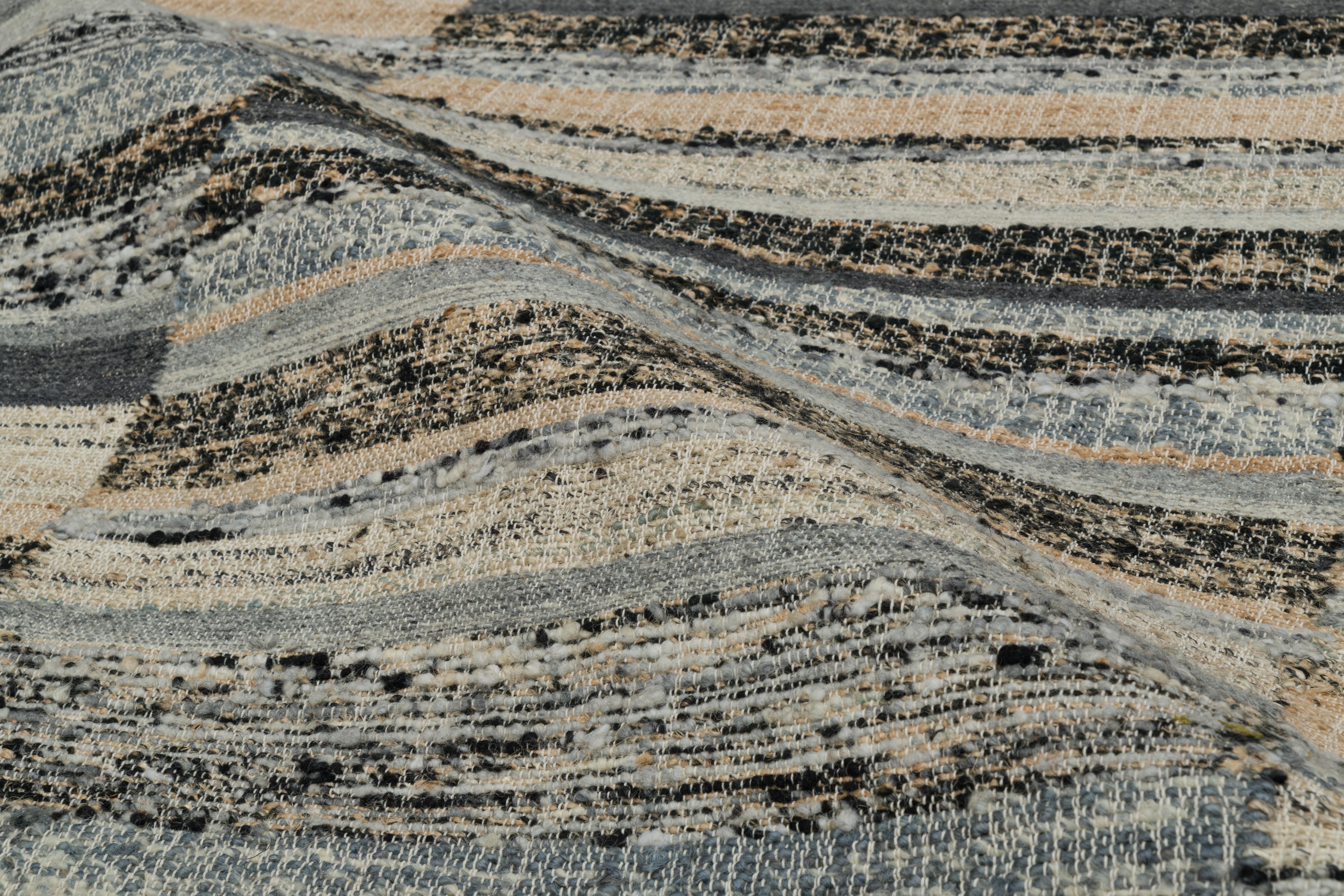 3rd image of LINSKO SHELL