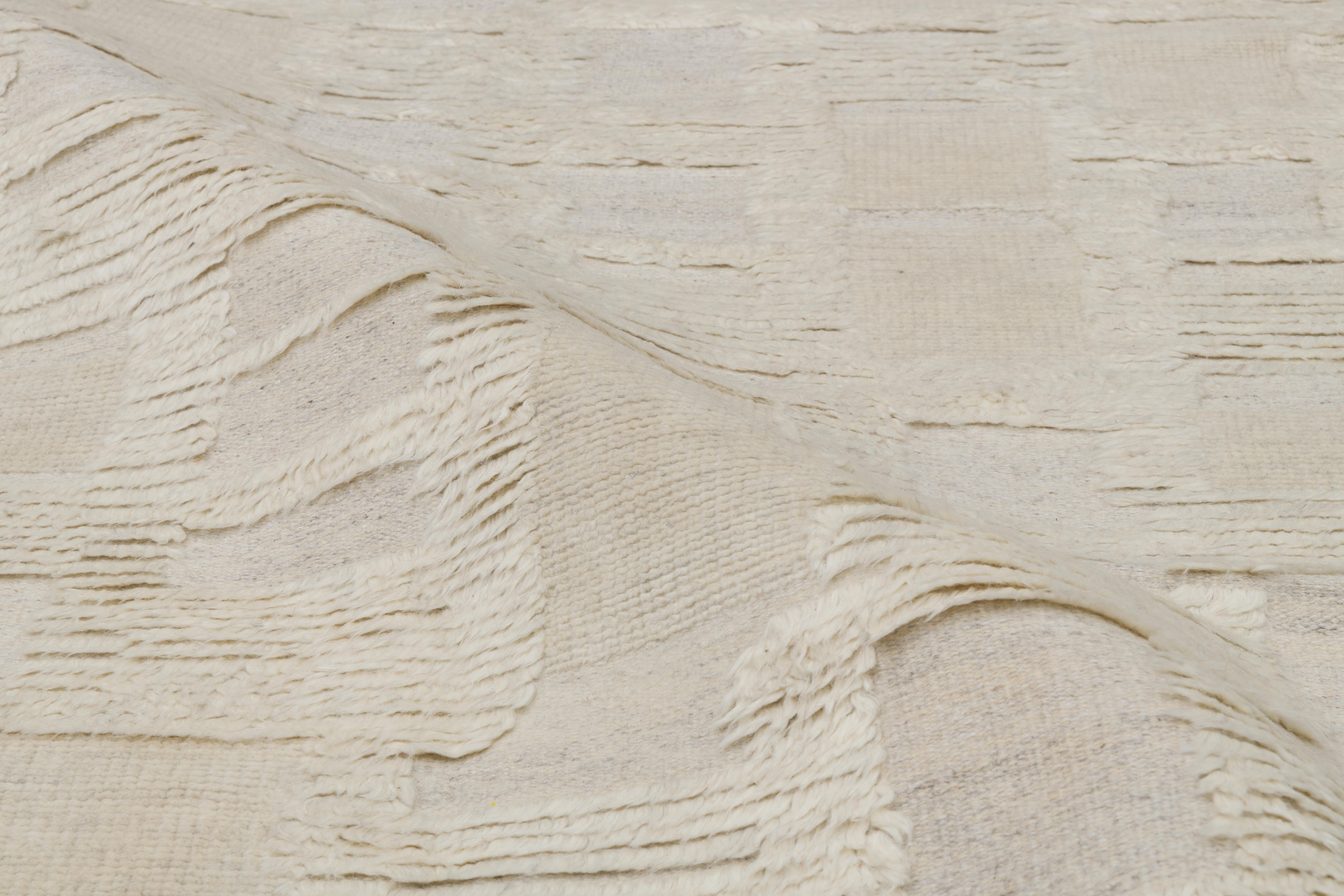 3rd image of PIRI IVORY