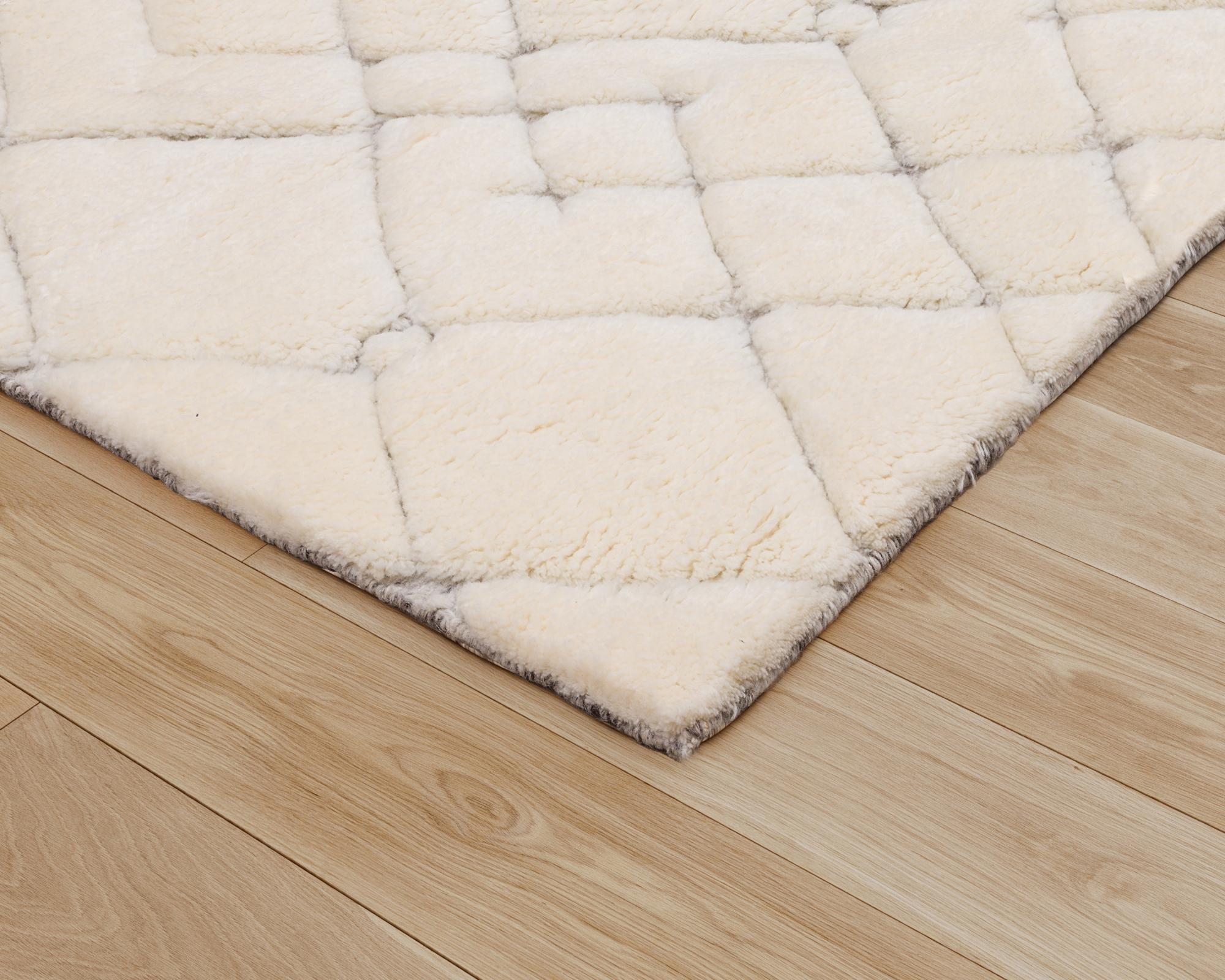 2nd image of TORIN LINEN